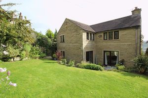 Rear elevation - click for photo gallery